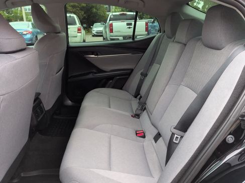 Used 2025 Toyota Camry LE FWD image 13