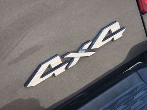 Used 2019 RAM 2500 Limited AWD/4WD image 14