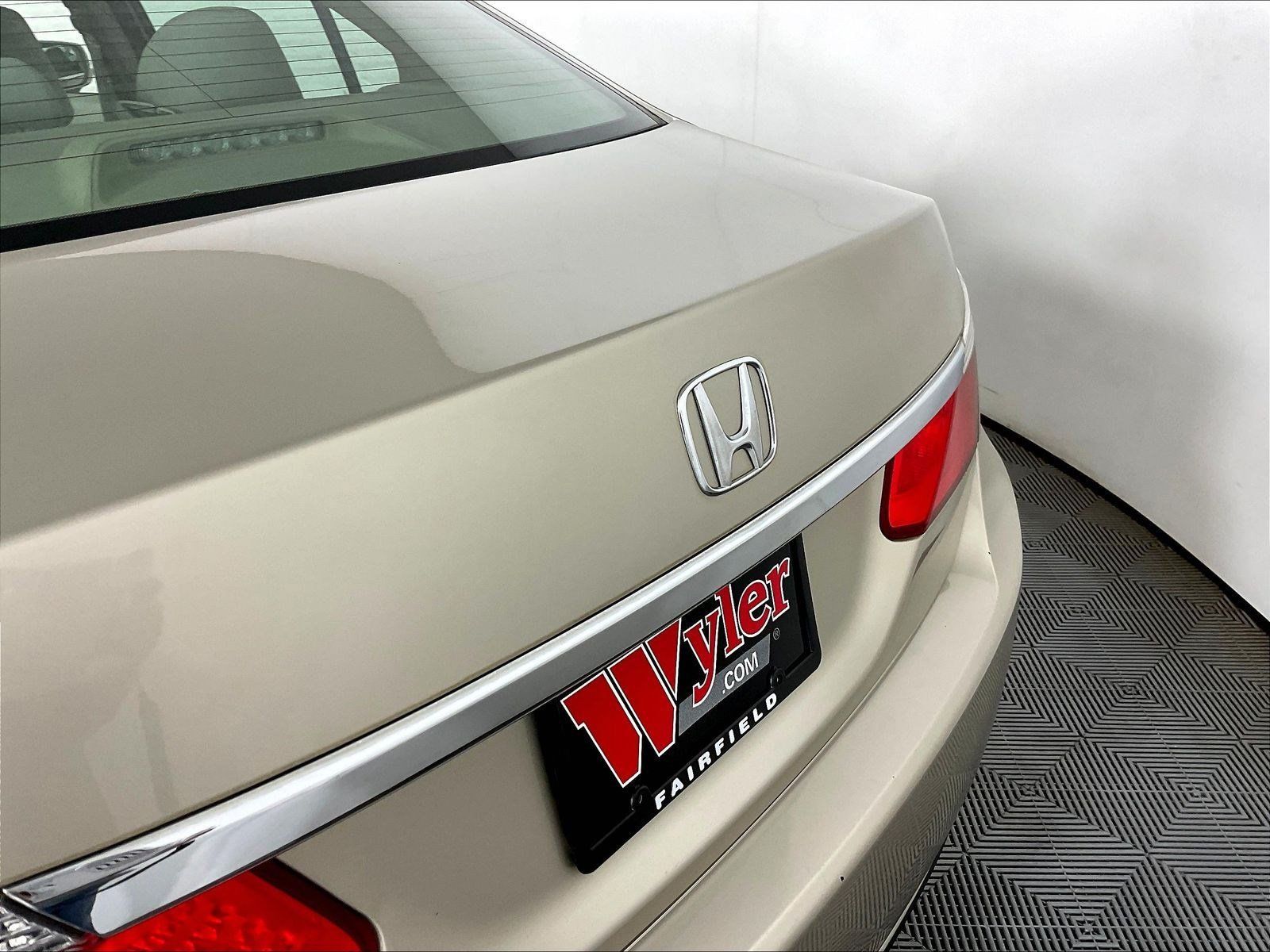 Used 2013 Honda Accord EX image 24