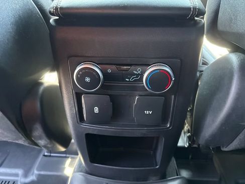 Used 2020 Ford Explorer XLT w/ Equipment Group 202A AWD/4WD image 28