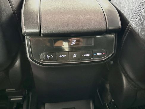 Certified 2026 Toyota Highlander XLE AWD/4WD image 25