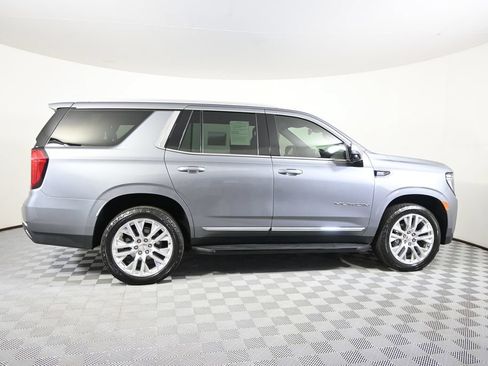 Used 2021 GMC Yukon SLT w/ SLT Luxury Plus Package AWD/4WD image 7