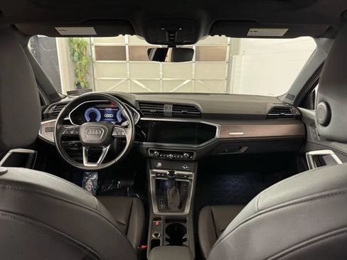 Used 2020 Audi Q3 2.0T Premium Plus w/ Premium Plus Package AWD/4WD image 29