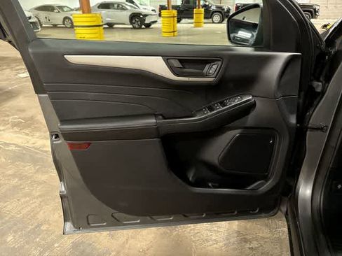 Used 2022 Ford Escape SE AWD/4WD image 29