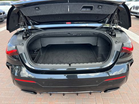 Used 2024 BMW M440i Convertible RWD image 32