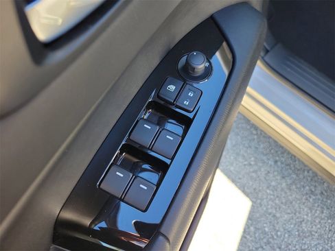 Used 2025 MAZDA CX-5 AWD 2.5 S w/ Select Package image 14