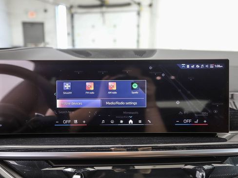 New 2026 BMW X6 xDrive40i w/ Executive Package image 18