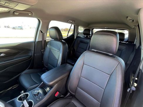 Used 2021 GMC Terrain SLT image 33