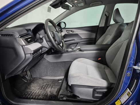 New 2026 Toyota Camry Hybrid image 14