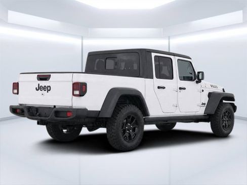 Used 2021 Jeep Gladiator Sport AWD/4WD image 3