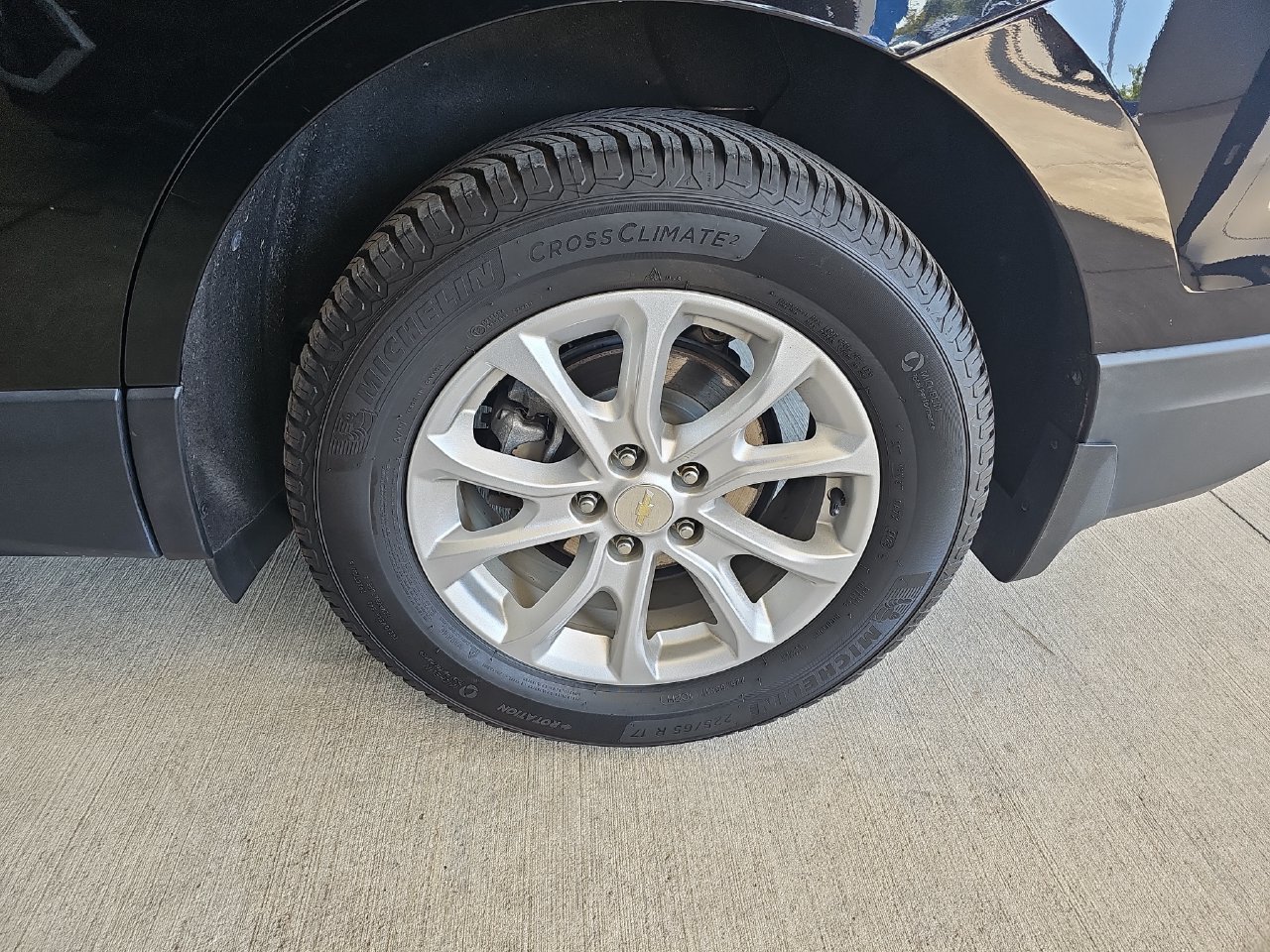 Used 2020 Chevrolet Equinox LT FWD image 37