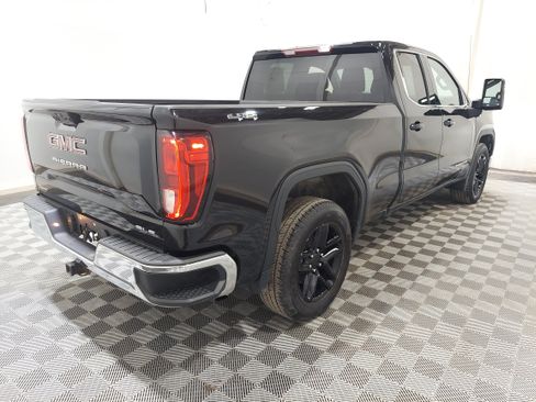 Used 2023 GMC Sierra 1500 SLE AWD/4WD image 3