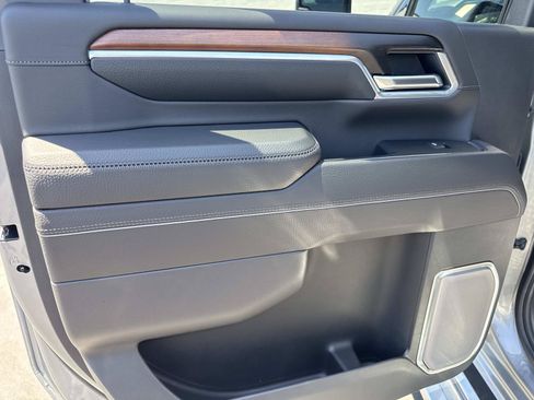 New 2026 GMC Sierra 2500 Denali w/ Denali Reserve Package AWD/4WD image 26