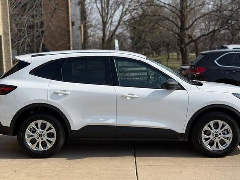 Used 2025 Ford Escape Active image 8