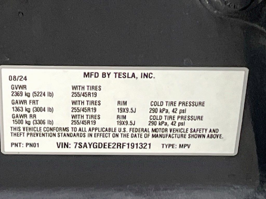 Used 2024 Tesla Model Y Long Range AWD/4WD image 29