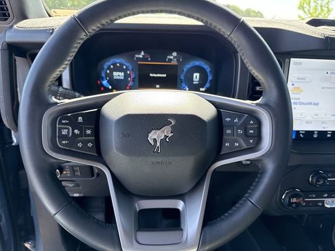 Used 2025 Ford Bronco Badlands AWD/4WD image 24
