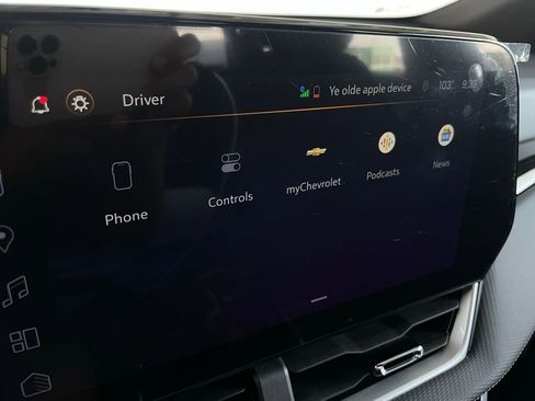 Used 2025 Chevrolet Equinox LT image 42