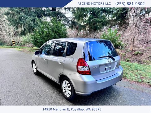Used 2008 Honda Fit image 3