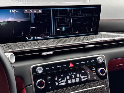 New 2025 Genesis GV80 3.5T e-SC image 8