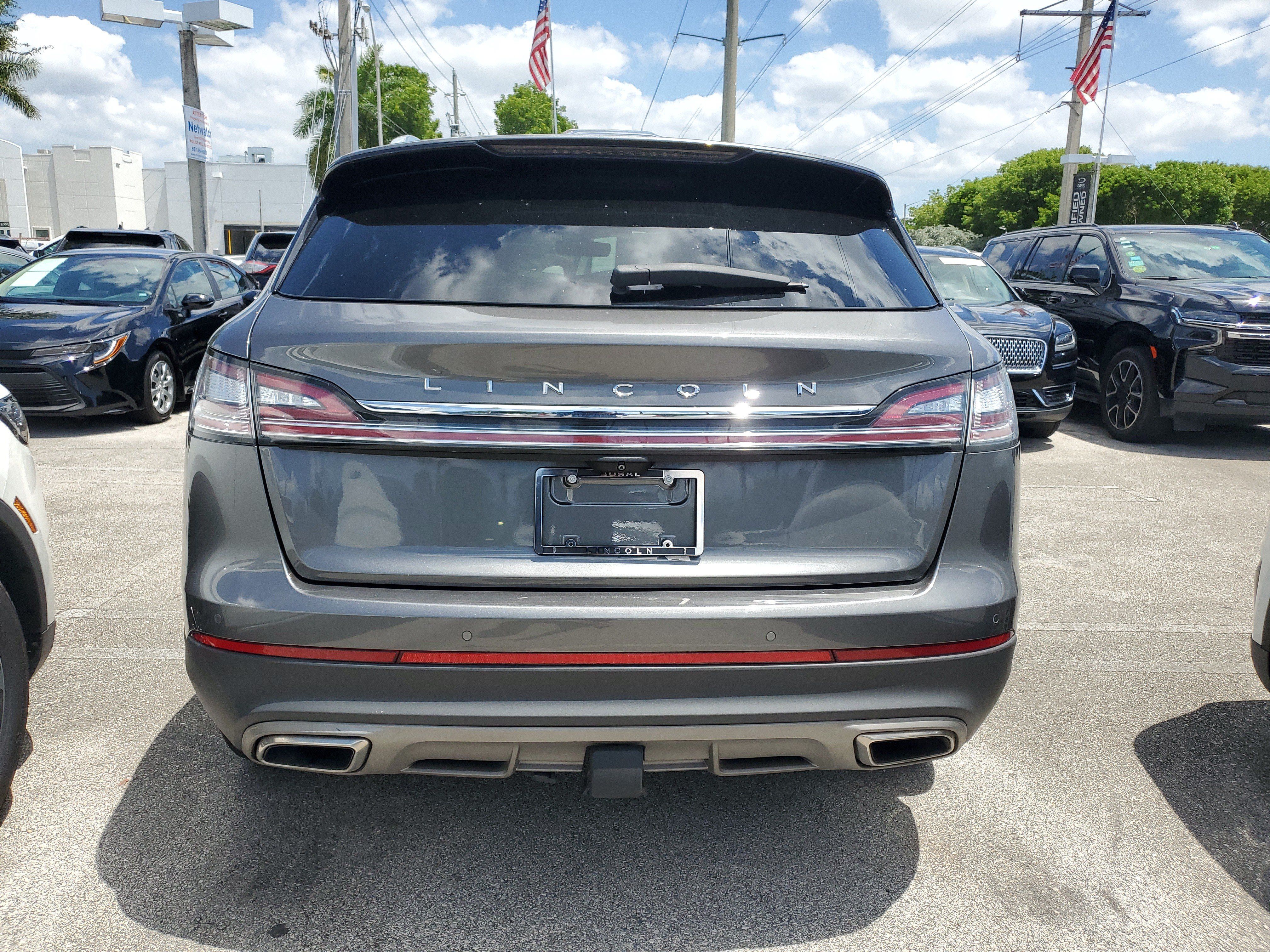 Certified 2021 Lincoln Nautilus Reserve w/ Class II Trailer Tow Package FWD image 4