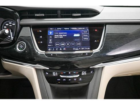 Used 2022 Cadillac XT6 Premium Luxury w/ Technology Package image 15