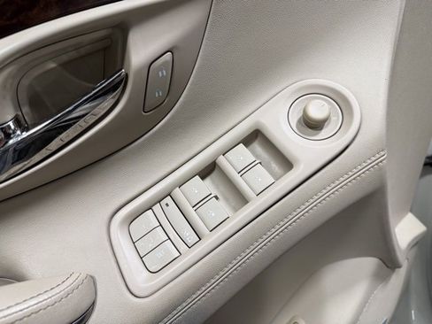 Used 2014 Buick LaCrosse Leather image 19