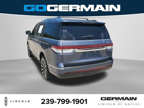 Certified 2022 Lincoln Navigator Reserve AWD/4WD image 9