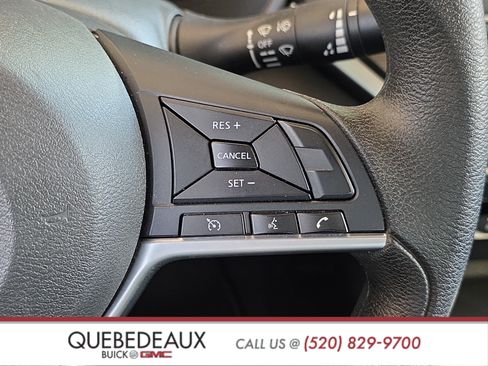 Used 2025 Nissan Altima 2.5 SV FWD image 13
