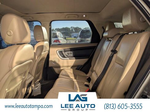 Used 2017 Land Rover Discovery Sport HSE image 14
