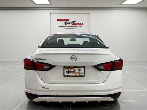 Used 2025 Nissan Altima 2.5 SV FWD image 4