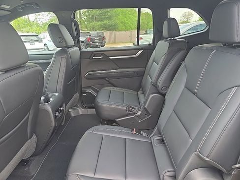 New 2026 GMC Acadia Elevation w/ Elevation Premium Package FWD image 16