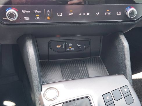 New 2026 Kia Sportage EX w/ EX Panorama Roof Package FWD image 17