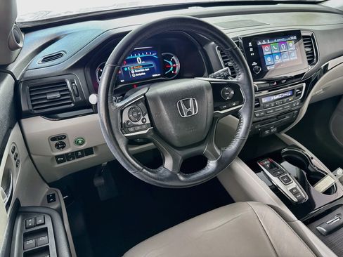 Used 2021 Honda Pilot Touring image 25