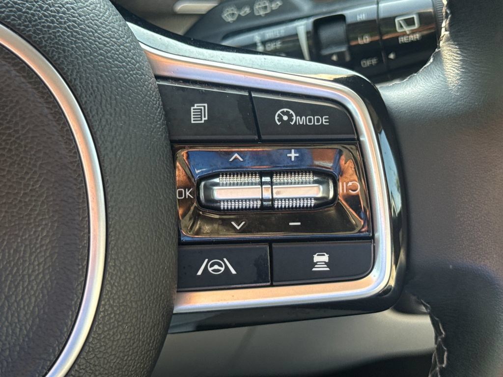 Used 2023 Kia Sorento EX w/ Panoramic Sunroof Package FWD image 29