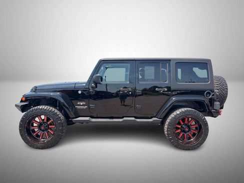 Used 2017 Jeep Wrangler Unlimited Sahara AWD/4WD image 6
