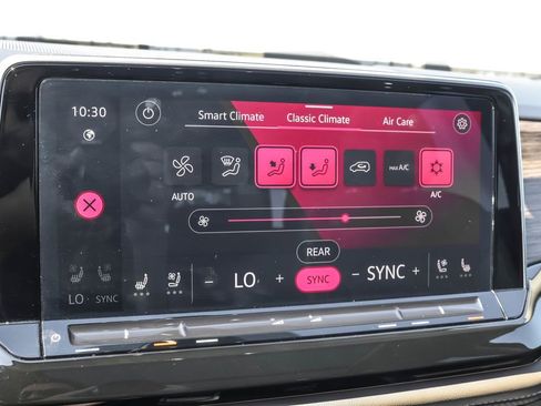 Certified 2025 Volkswagen Atlas SEL AWD/4WD image 25