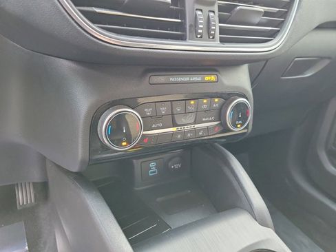 Used 2022 Ford Escape Titanium w/ Titanium Elite Package image 31