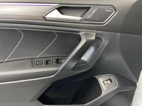 Used 2022 Volkswagen Tiguan SEL R-Line image 12