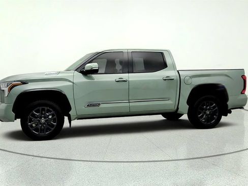 Used 2026 Toyota Tundra Platinum AWD/4WD image 8