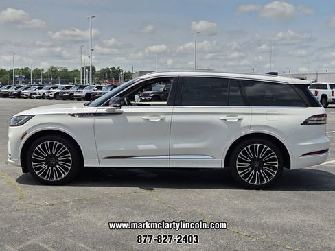 New 2026 Lincoln Aviator Black Label w/ Dynamic Handling Package AWD/4WD image 2