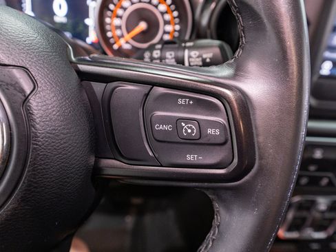 Used 2019 Jeep Wrangler Unlimited Sport AWD/4WD image 23