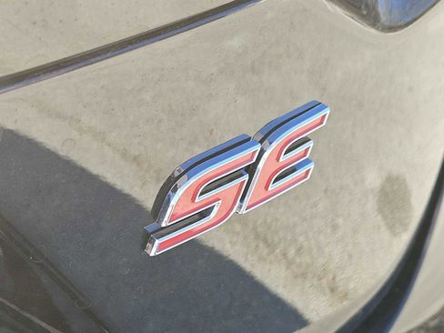 Used 2022 Toyota Corolla SE image 12