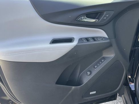 Used 2019 Chevrolet Equinox Premier image 15