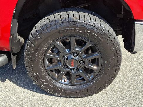 Used 2016 Toyota Tundra Limited w/ Limited Premium Package AWD/4WD image 8