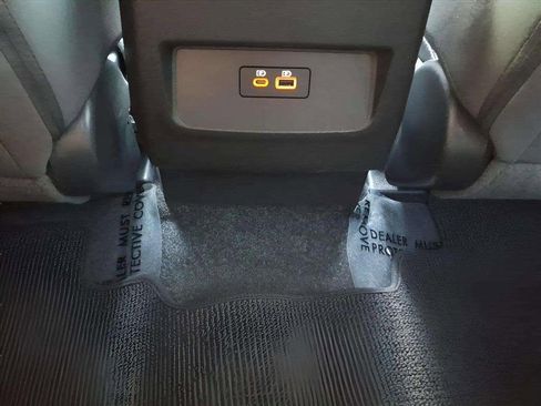 Used 2023 Nissan Frontier S image 13