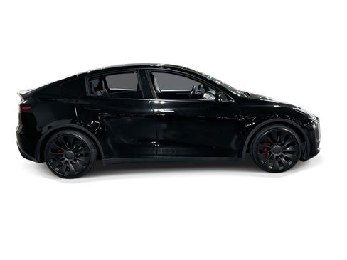Certified 2023 Tesla Model Y Performance AWD/4WD image 7