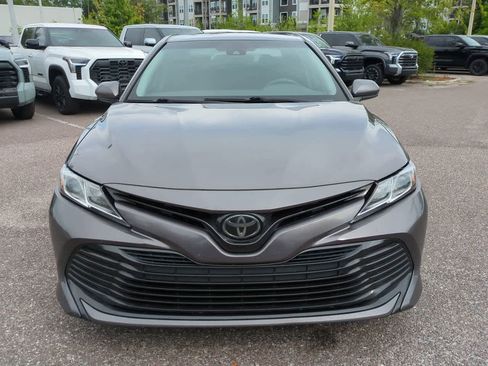 Used 2019 Toyota Camry LE FWD image 9