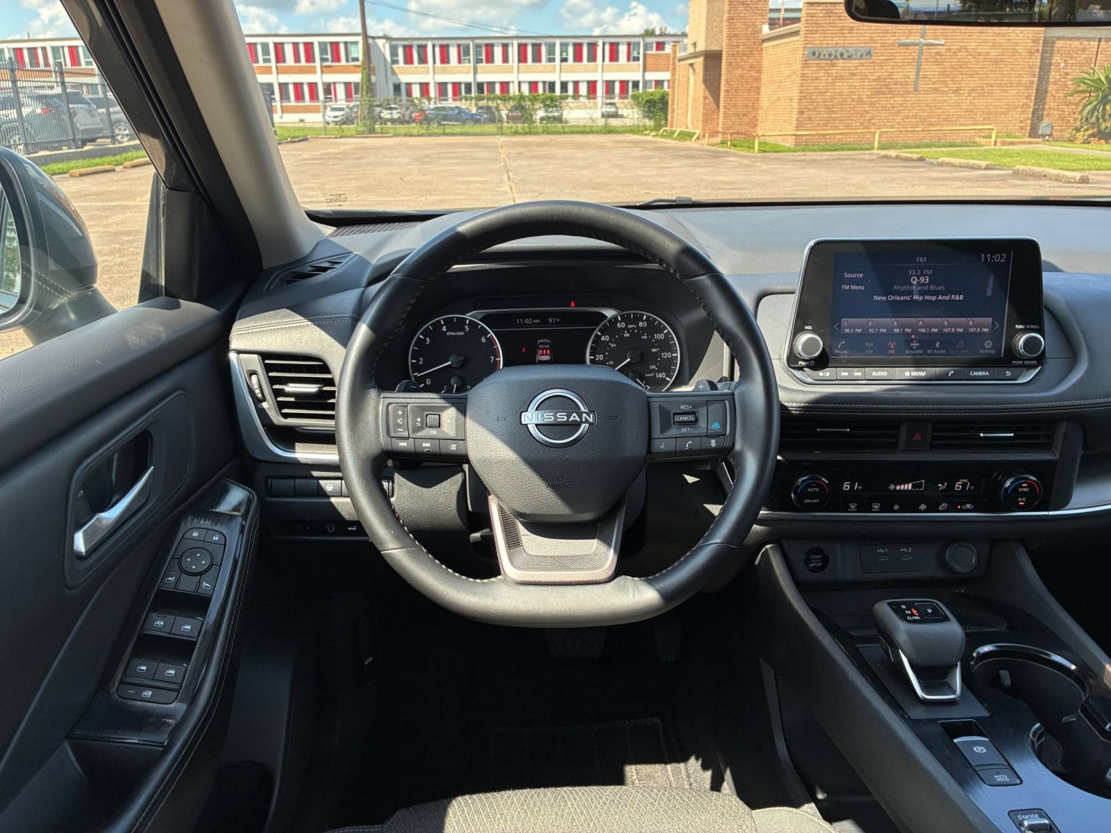 Used 2025 Nissan Rogue SV FWD image 35