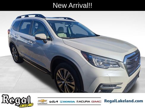Used 2022 Subaru Ascent Limited w/ Technology Package image 1