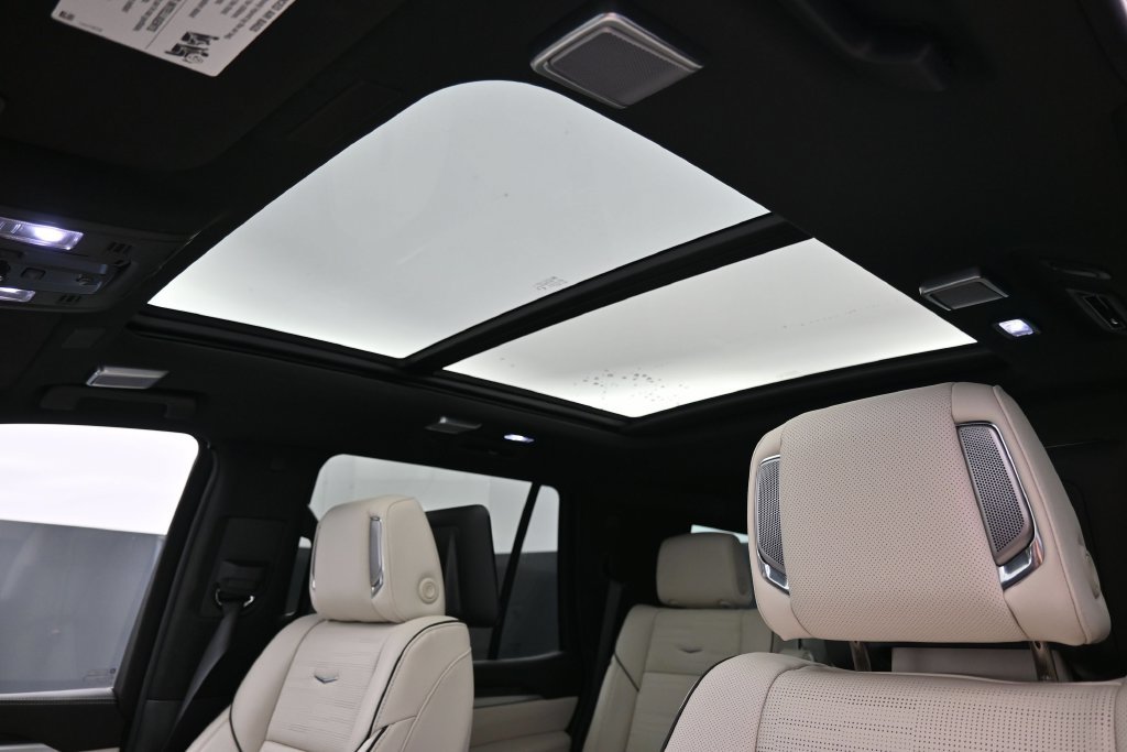 Used 2026 Cadillac Escalade Sport w/ Touring Package AWD/4WD image 18